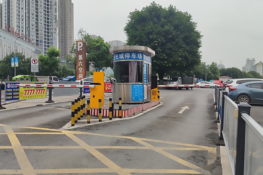 智能停车收费设备