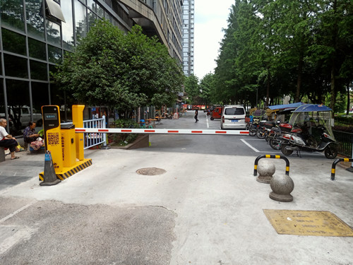 重庆车牌识别厂家路通云联教你如何判断车牌识别率低